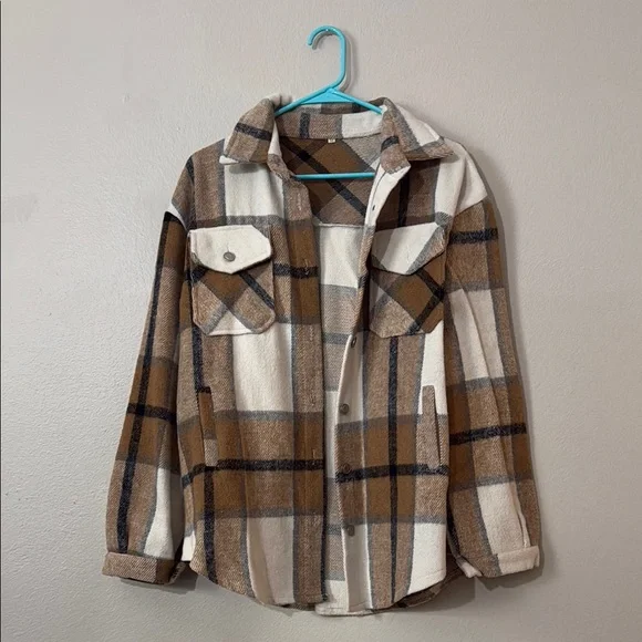 Women’s Shacket - Picture 1 of 1